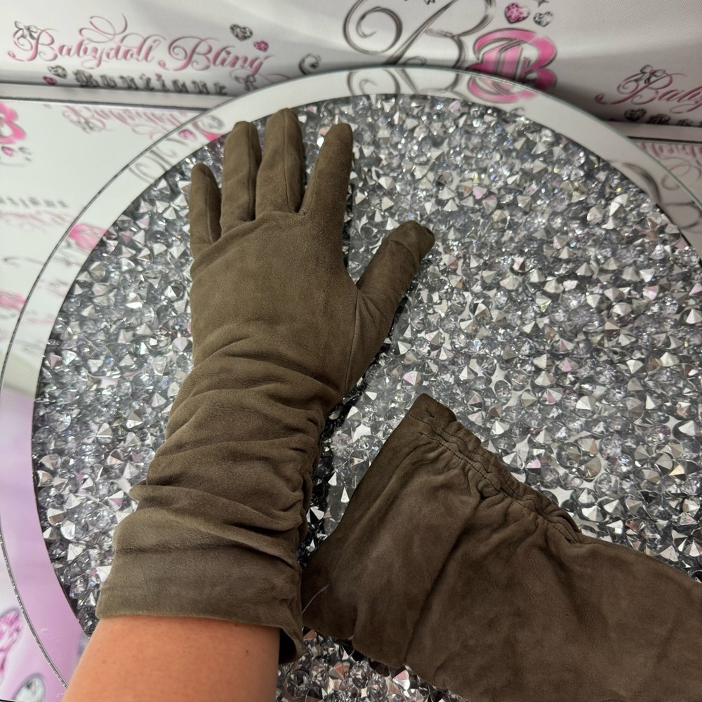 Holt renfrew gloves mittens taupe brown grey nude leather silk cinched sides 7 - Picture 4 of 16